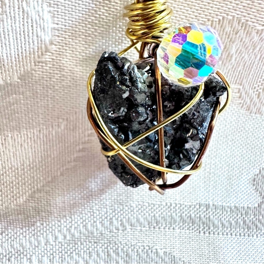 Collage Handmade Fools Gold Pendant Wire Wrapped Black Stone Necklace 4360 P - Picture 1 of 9